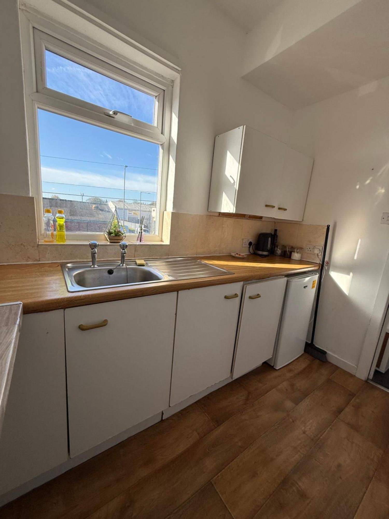 New 2 Bedroom In Greater Manchester Apartment