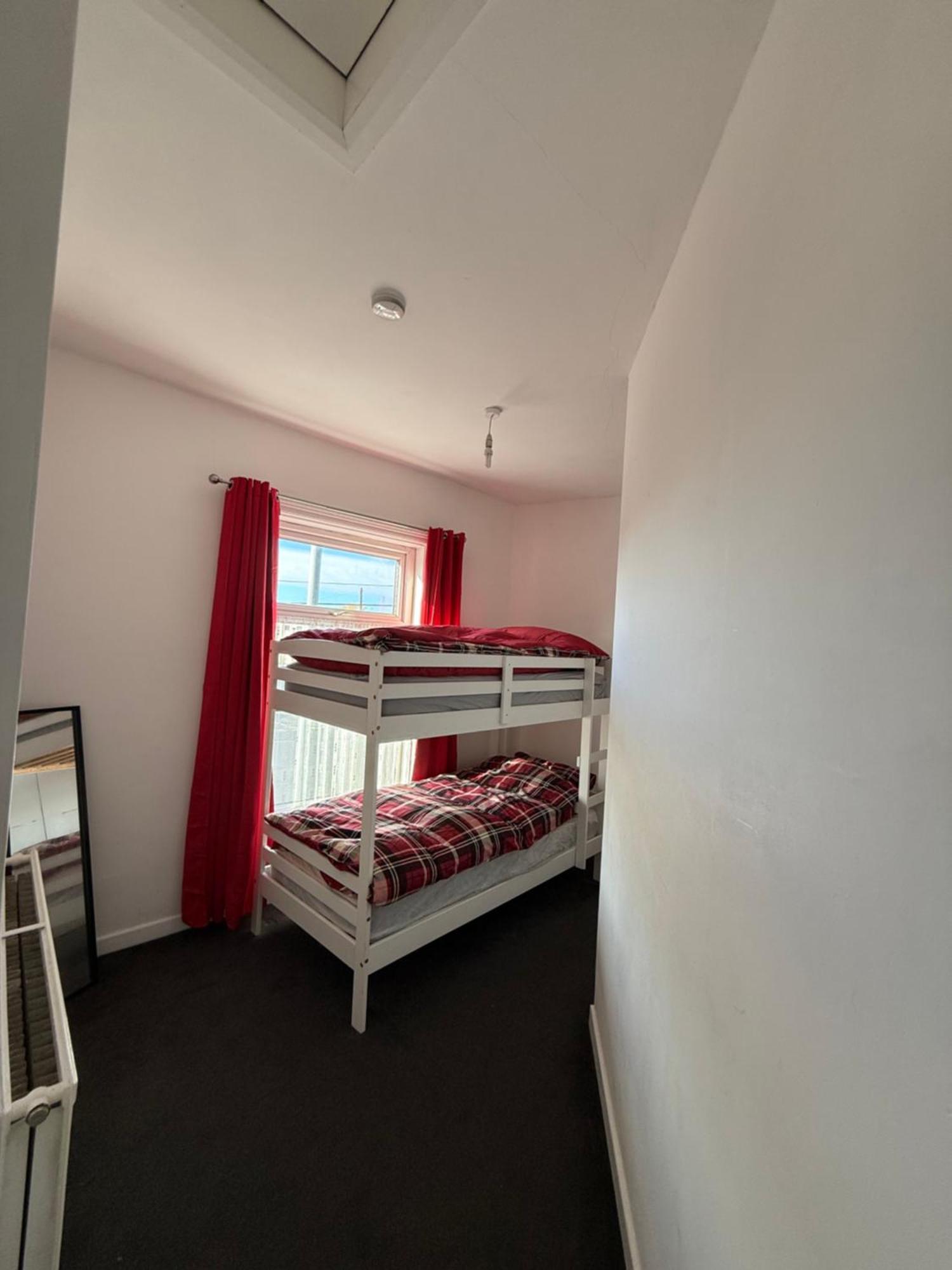 New 2 Bedroom In Greater Manchester Apartment Ashton-under-Lyne